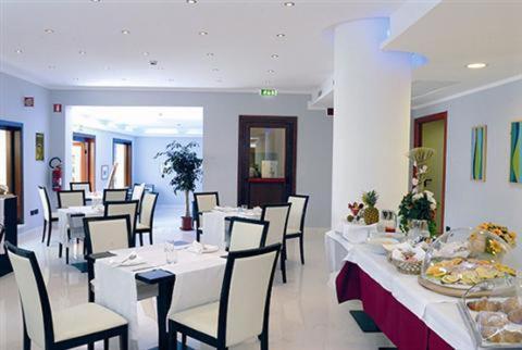 Palazzo Foti Hotel Crotone Exterior foto